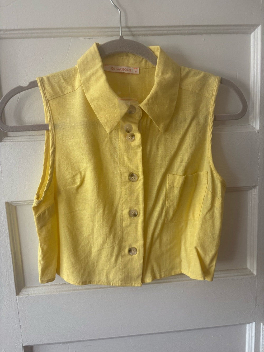 NWOT Olivaceous Yellow Linen-Blend Sleeveless Crop Top